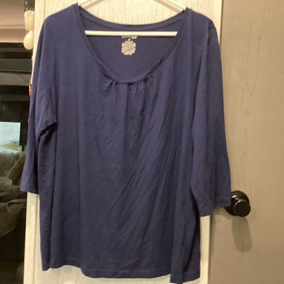 NWOT. St. John’s Bay Women’s 2X Navy Tee with 3/4 Length Sleeves - Picture 1 of 9